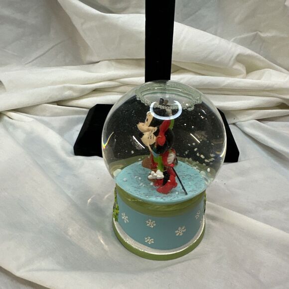 2012, Mickey and Minnie, Ringing the Bell, IOB - Picture 4 of 11